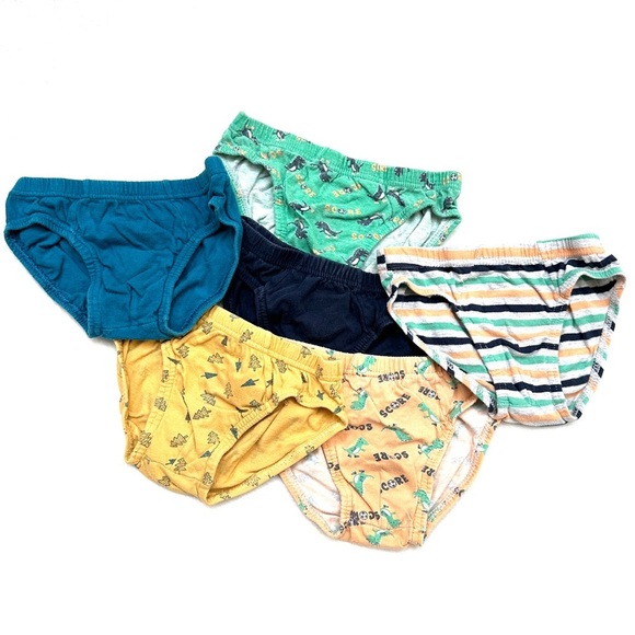 ⭐️ 5 for $25 A Set of 6 Kids Colorful Cotton Underwear Size 3-4 Years - Picture 1 of 3